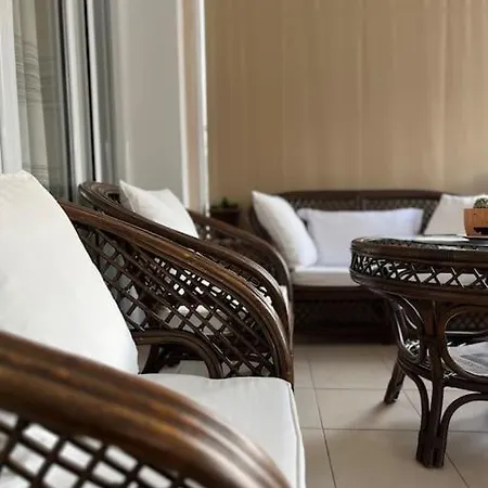 Riviera House شقة