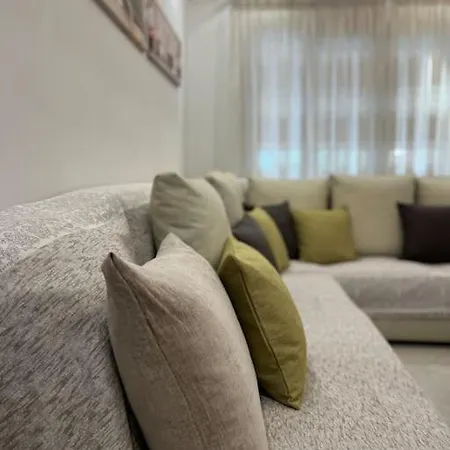 Riviera House شقة